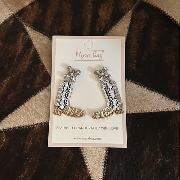 NWT! Cowgirl boot bling earrings! ๐ - Picture 2 of 3